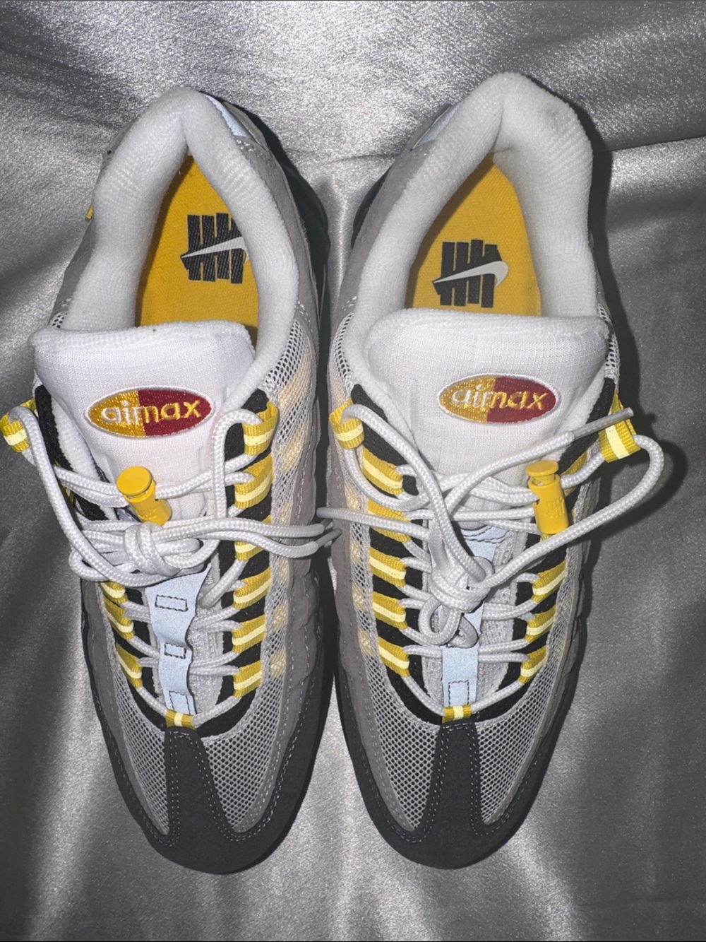 New!🔥Rare’ Undefeated x Nike Air Max 95 'Opti Yellow' showcases vibrant yellow!🔥 - Picture 8 of 12